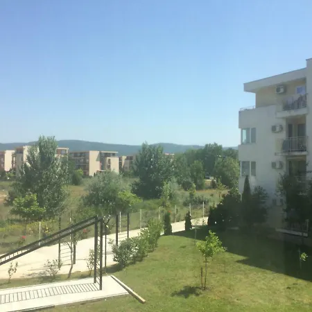 Несебр Форт Клуб Apartament *